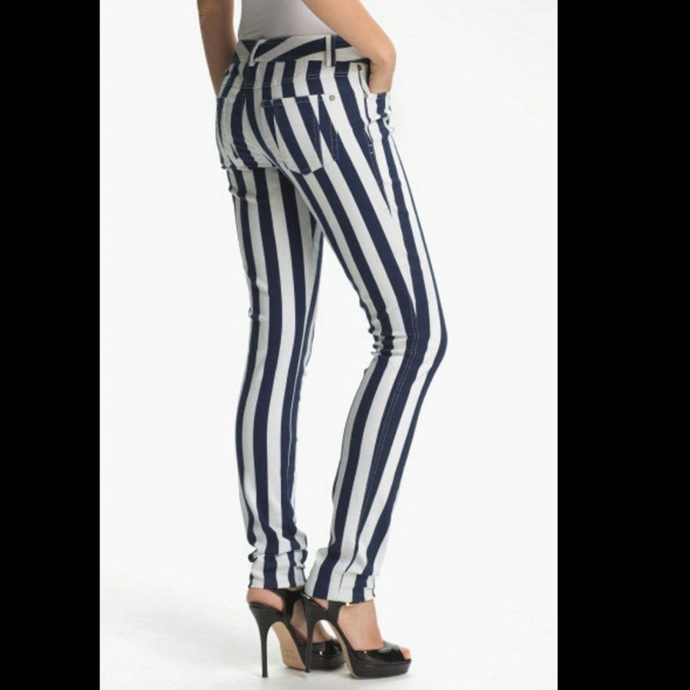 Alice + Olivia Blue and White Striped Skinny Jeans size 4